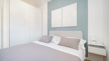 Apartmanok parkolóhellyel Seget Donji, Trogir - 24577