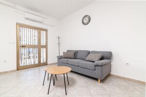 Appartamento di due stanze Peruski, Marzana - Marčana (A-24578-a)