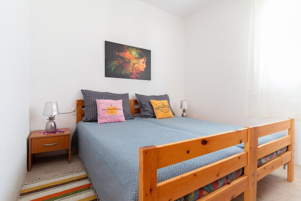 Appartamenti con parcheggio Brevilacqua - Privlaka, Zara - Zadar - 24582