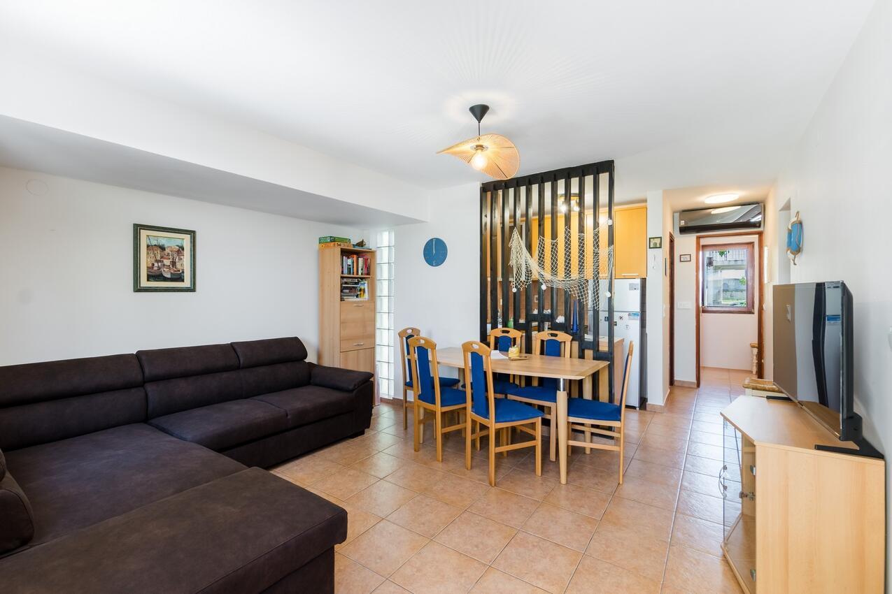 Appartamenti con parcheggio Brevilacqua - Privlaka, Zara - Zadar - 24588