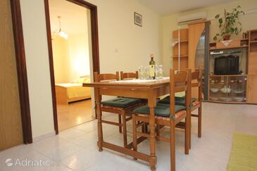 Apartments by the sea Vis - 2459