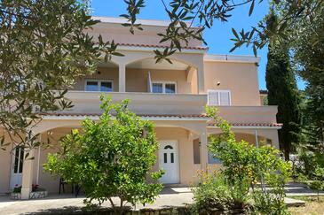 Apartmaji s parkingom Lopar, Rab - 24597 Adriatic.hr