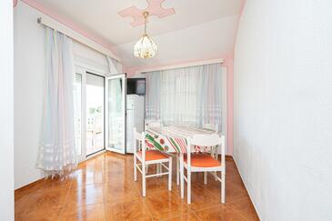 Sukošan, Dining room in the apartment, WiFi.