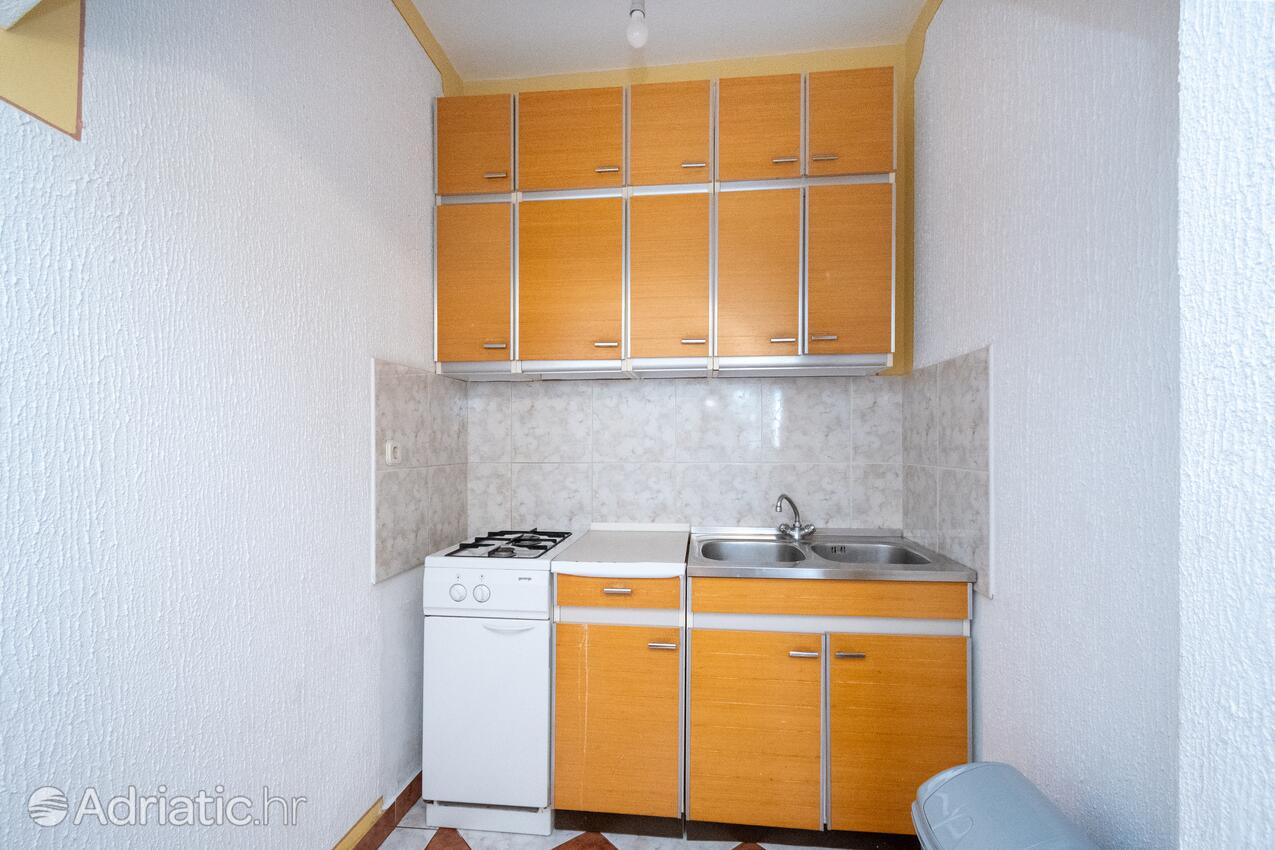 Apartments by the sea Sukošan, Zadar - 24601