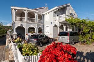 Apartmani uz more Sukošan, Zadar - 24601