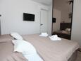 Trogir, Dormitorio 1 en alojamiento de tipo apartment, aire acondicionado disponible y WiFi.
