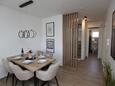 Trogir, Comedor en alojamiento de tipo apartment, aire acondicionado disponible y WiFi.