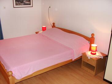 Apartments by the sea Milna, Vis - 2461