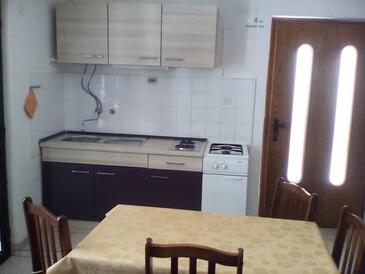 Apartments by the sea Milna, Vis - 2461