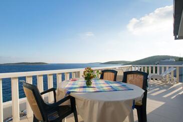 Apartments by the sea Milna, Vis - 2461