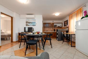 Apartments with parking space Privlaka, Zadar - 24611