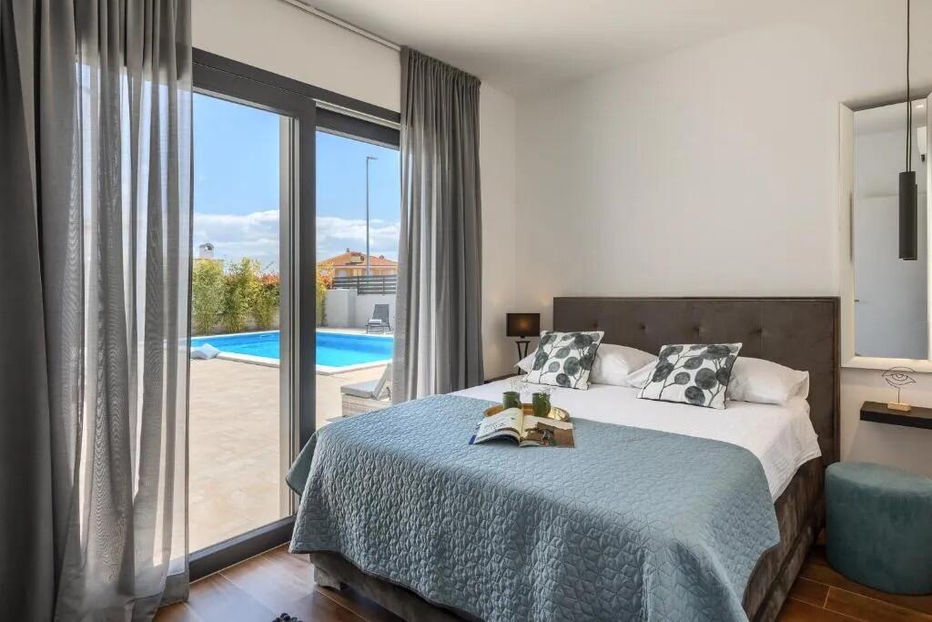 Casa con piscina per famiglia Novigrad - 24613