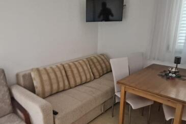 Vir, Wohnzimmer in folgender Unterkunftsart apartment, Klimaanlage vorhanden und WiFi.