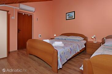 Apartmani s parkingom Lopar, Rab - 24617