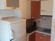 Lopar, Kuhinja u smještaju tipa apartment, WiFi.