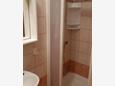 Lopar, Kupaonica u smještaju tipa studio-apartment, WiFi.