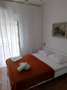 Nyaralóház parkolóhellyel Banjol, Rab - 24620