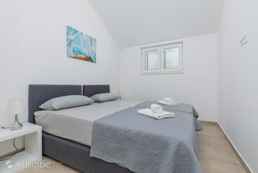 Appartementen aan zee Baai Pisak - Vrulja, Omis - 24622