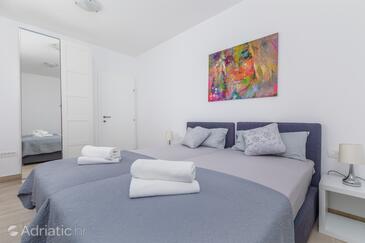 Appartementen aan zee Baai Pisak - Vrulja, Omis - 24622