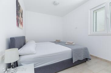 Apartments by the sea Cove Pisak - Vrulja, Omiš - 24622
