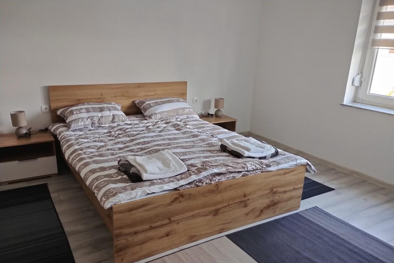 Ferienwohnungen mit Parkplatz Otok, Slavonija - 24625
