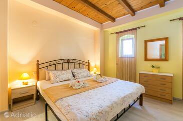 Apartmanok a tenger mellett Igrane, Makarska - 24626