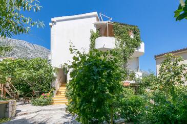 Igrane, Makarska, Объект 24626 - Апартаменты вблизи моря с галечным пляжем.