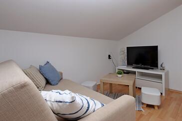 Kampor, Wohnzimmer in folgender Unterkunftsart studio-apartment, Haustiere erlaubt und WiFi.