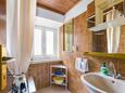 Igrane, Ванная комната 1 в размещении типа house, WiFi.