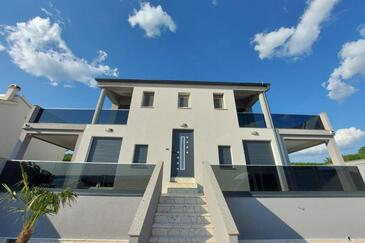 Maslenica, Novigrad, Property 24641 - Vacation Rentals with pebble beach.