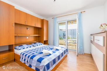 Apartmanok a tenger mellett Tucepi, Makarska - 24643