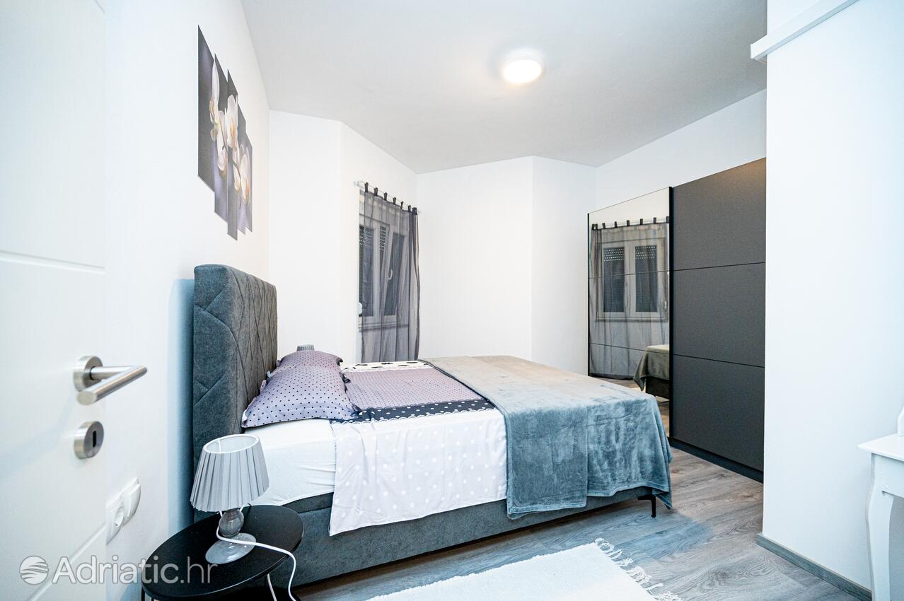 Appartamenti con parcheggio Zara - Zadar - 24646