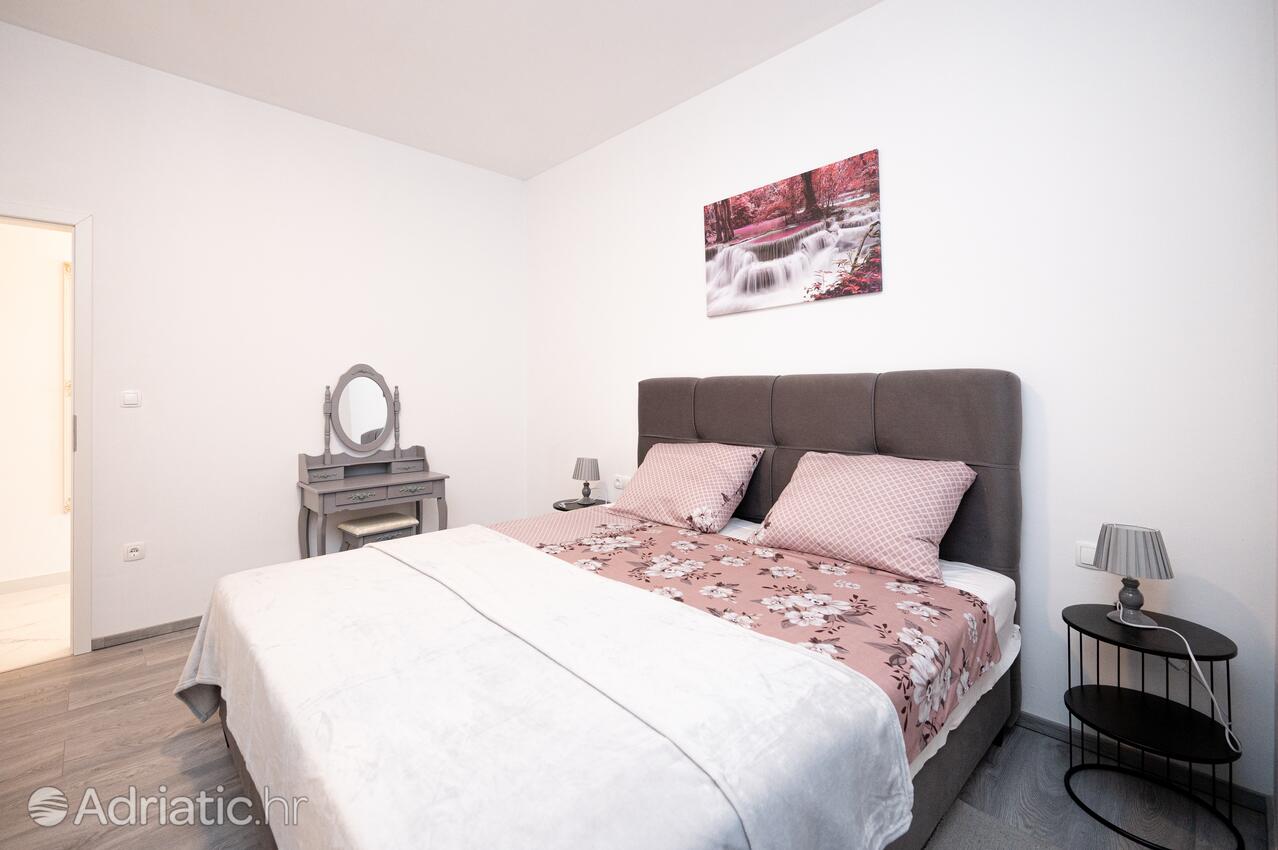 Appartamenti con parcheggio Zara - Zadar - 24646