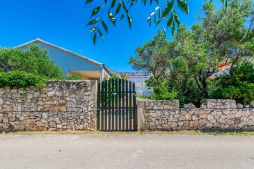 Apartments with terrace Vir, North Dalmatia