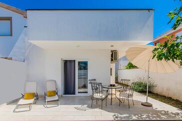 Lägenheter med parkering Vir - 24652 Adriatic.hr