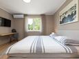 Poreč, Bedroom 2 in the apartment, air condition available and WiFi.