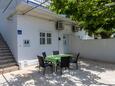 Živogošće - Blato, Terras in accommodatietype apartment, WiFi.
