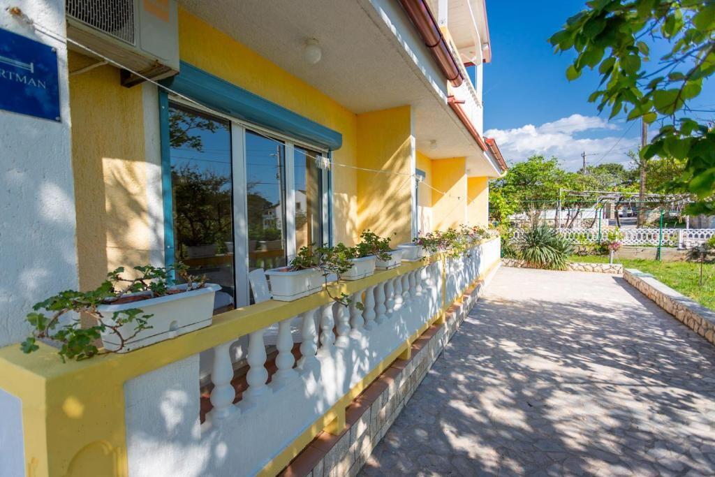 Ferienwohnungen am Meer Banjol, Rab - 24668