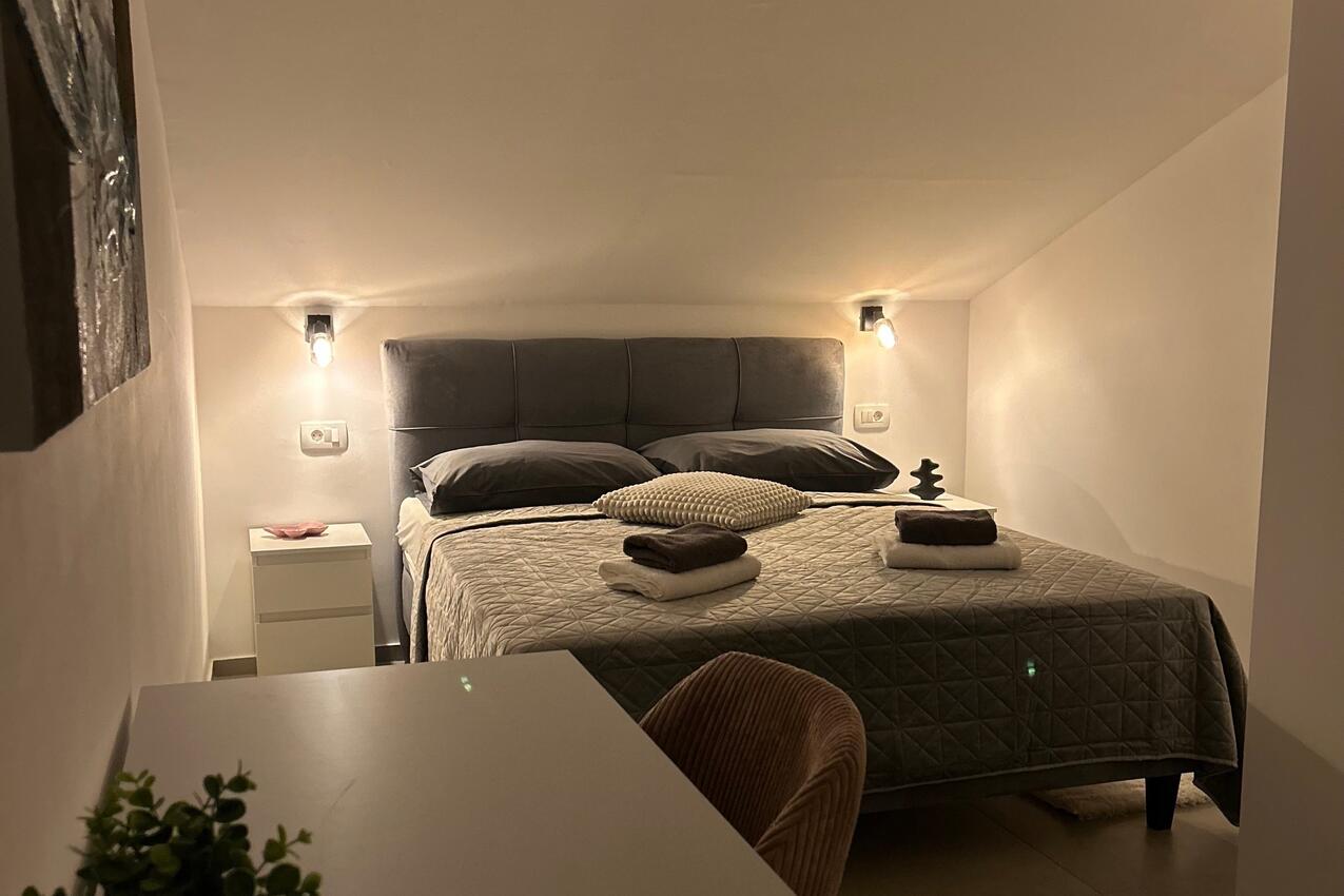 Apartmány s parkovištěm Mandre, Pag - 24670