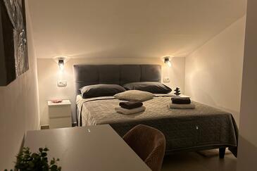 Apartmanok parkolóhellyel Mandre, Pag - 24670