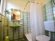 Banjol, Kúpeľňa v ubytovacej jednotke studio-apartment, WiFi.
