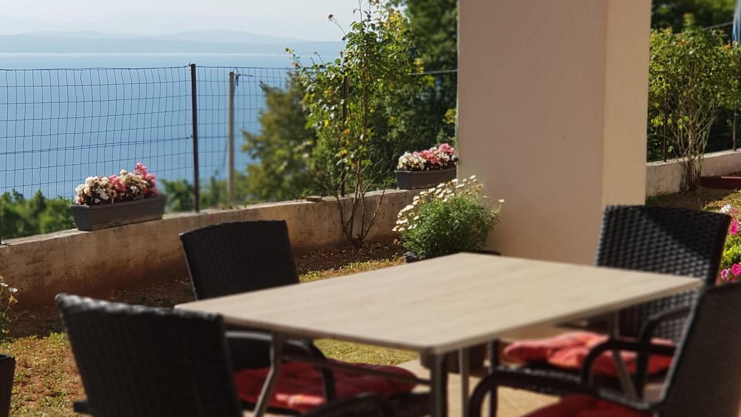 Appartamenti con piscina per famiglie Laurana - Lovran, Abbazia - Opatija - 24675