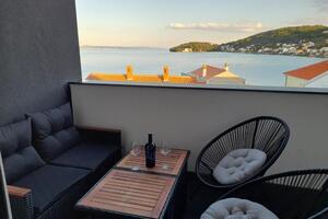 Appartamenti accanto al mare per famiglie Kali, Ugliano - Ugljan - 24677