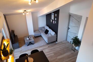 Kali, Wohnzimmer in folgender Unterkunftsart apartment, Klimaanlage vorhanden und WiFi.