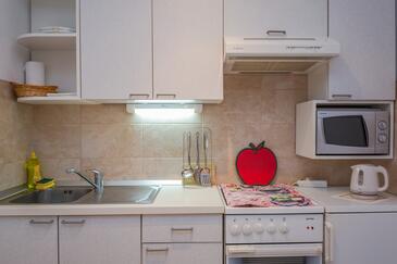 Appartementen en kamers aan zee Tucepi, Makarska - 24679