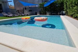 Apartamenty z basenem Umag - 24680