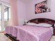 Slatine, Dormitorio 1 en alojamiento de tipo apartment, WiFi.