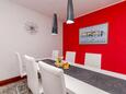 Slatine, Comedor en alojamiento de tipo apartment, WiFi.