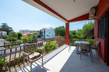 Ferienwohnungen und Zimmer mit Parklplatz Sukosan, Zadar - 24693