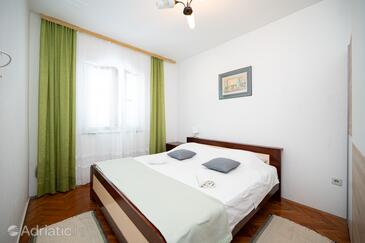 Apartmaji in sobe s parkingom Sukošan, Zadar - 24693